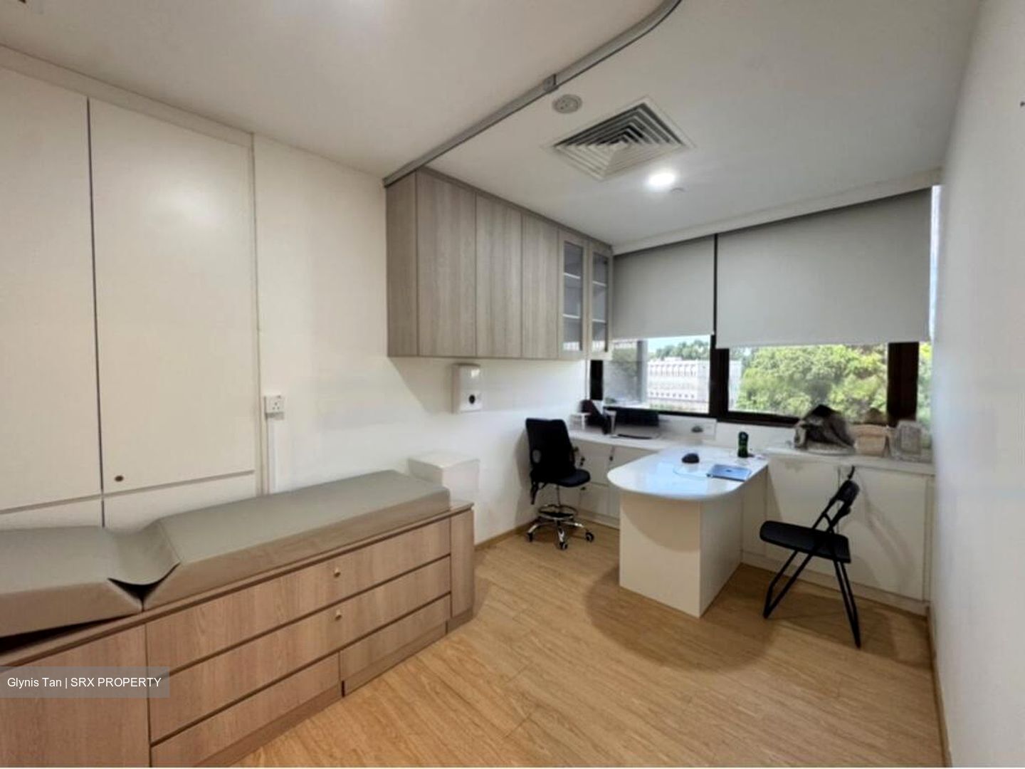 Gleneagles Hospital (D10), Retail #459355681